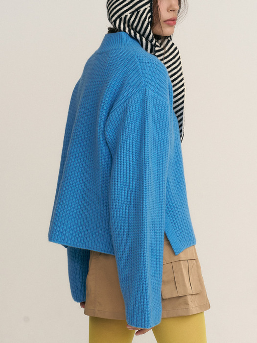 Loose fit half-neck knit Airy blue