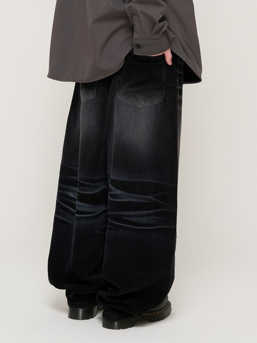 WASHED CORDUROY BALLOON PANTS (BLACK)