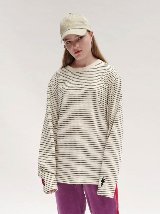 [UNISEX]RC SLEEVE EMBROIDERY STRIPE TOP