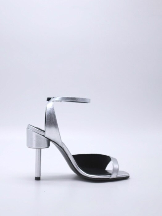 ASYMMETRY ANKLE STRAP 100 SANDALS IN SILVER LEATHER