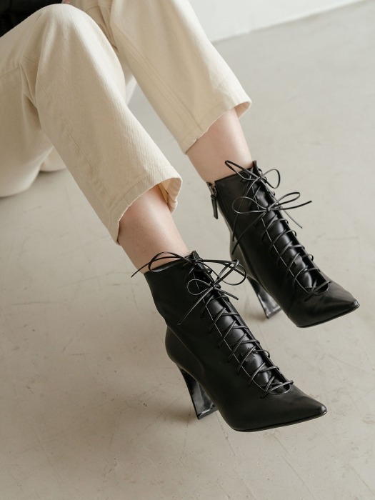 Ankle boots_Lucia OSB48