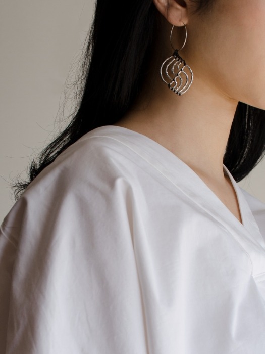 HALO earring, Black & Platinum
