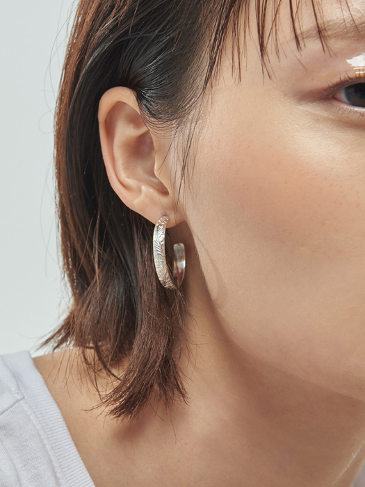 꽃문양 링 귀걸이_Flower pattern ring earring