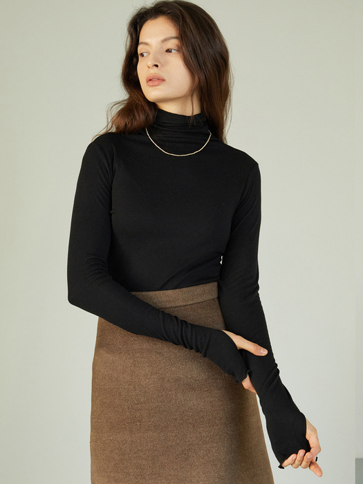 AE_Soft Turtleneck T-Shirt_BK