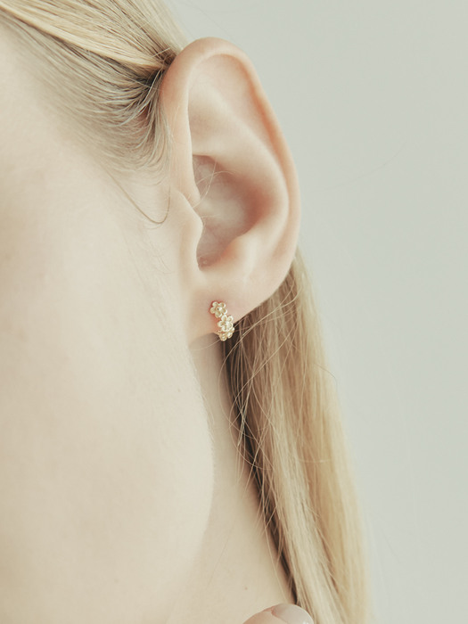 [단독] 14k gold triple flower onetouch earring (14k 골드) b06