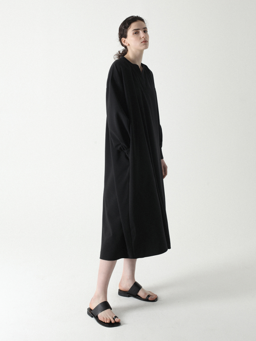 Wide Shirring Dress Black