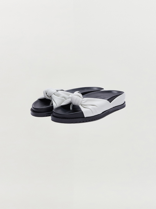 SOY Knotted Slide Sandal - White