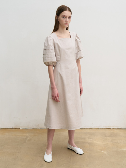 Puff sleeve A-line dress