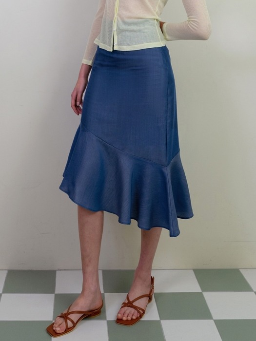 Asymmetric flare skirt (Denim)