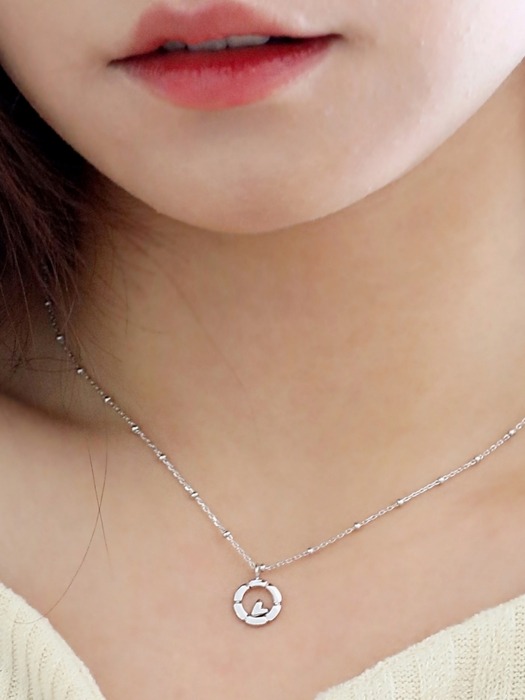 Amelie heart necklace