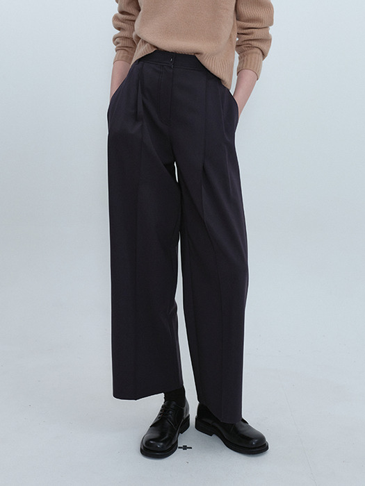 Wide Fit Tuck Pants_CHARCOAL