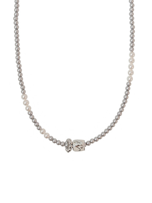 solemn grey pearl necklace