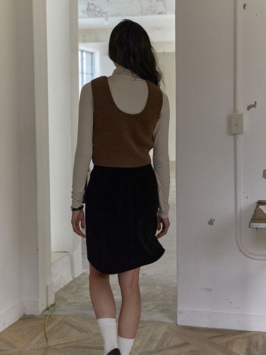 mini wool vest - warm brown