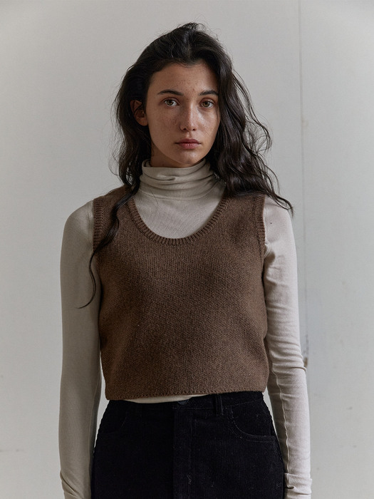 mini wool vest - warm brown