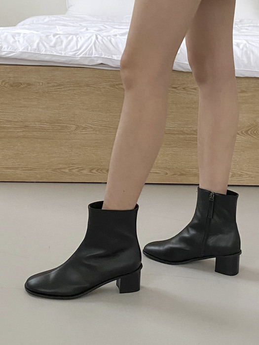 Mue_Ankle Boots_22BT54_2colors