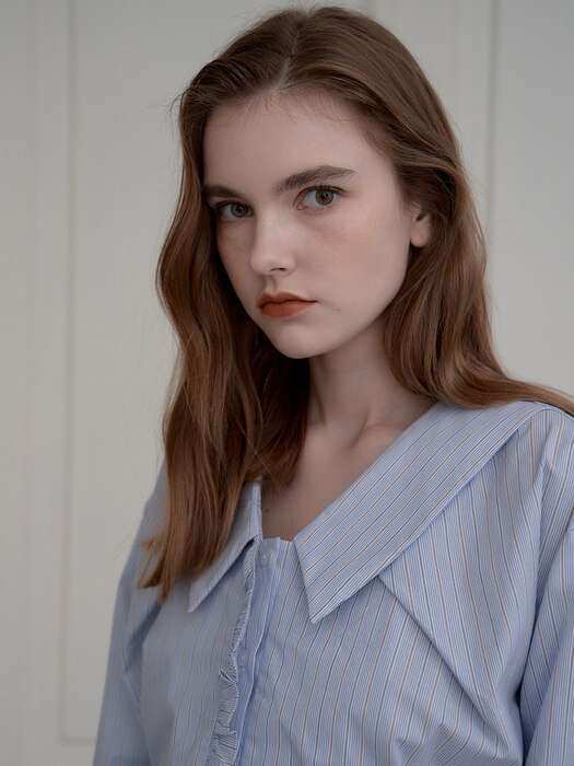 Frill stripe blouse(Blue)