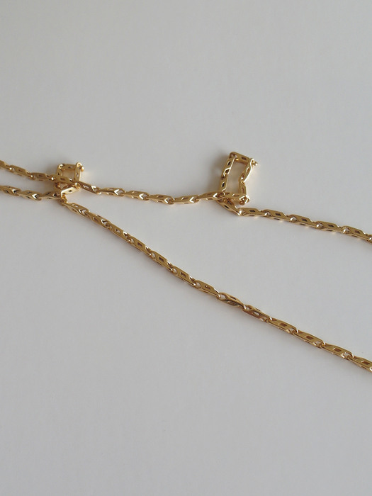 CITY CHAIN GOLD NECKLACE
