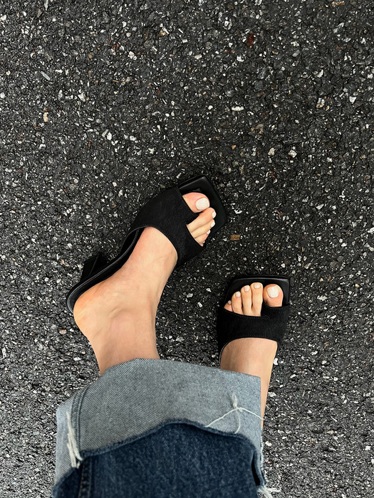 matt point sandals / black