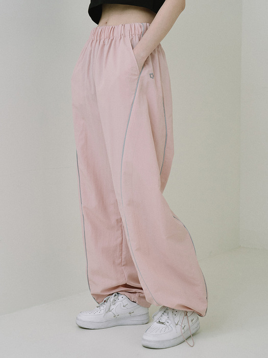 Line Nylon Jogger Pants [Pink]