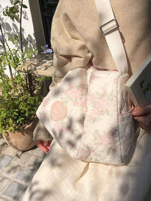 Quilted duffel bag_mauve rose