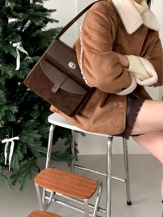 [단독]EMILY SHOULDER BAG (suede choco)