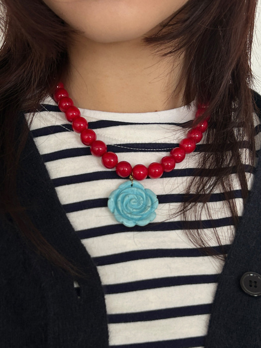 Red flower necklace
