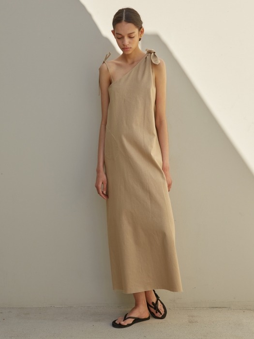 19 SS unbalanced ribbon linen long dress (beige)