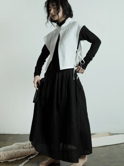린넨 랩 오버스커트 : Linen wrap overskirt- black