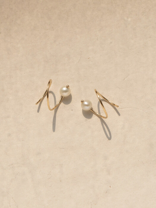 스월라인 14K 골드 귀걸이, 136811