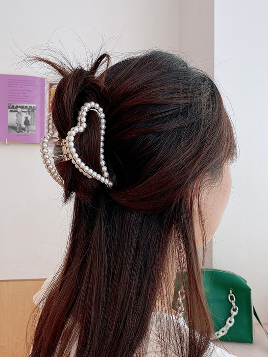 LOVE PEARL HAIRPIN