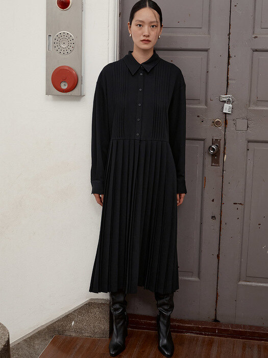 [EXCLUSIVE] PLEATED DRESS - BLACK