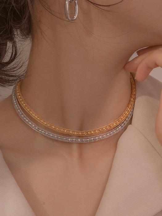 Royal round layard choker