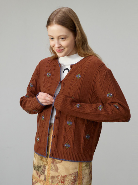 LILAC Floral cardigan (Brown)