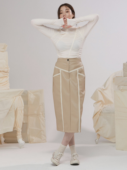 [리퍼브] COLOR LINING FAKE LEATHER LONG SKIRT BEIGE