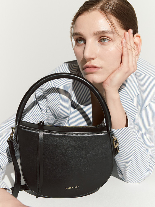 Petal hobo bag - black