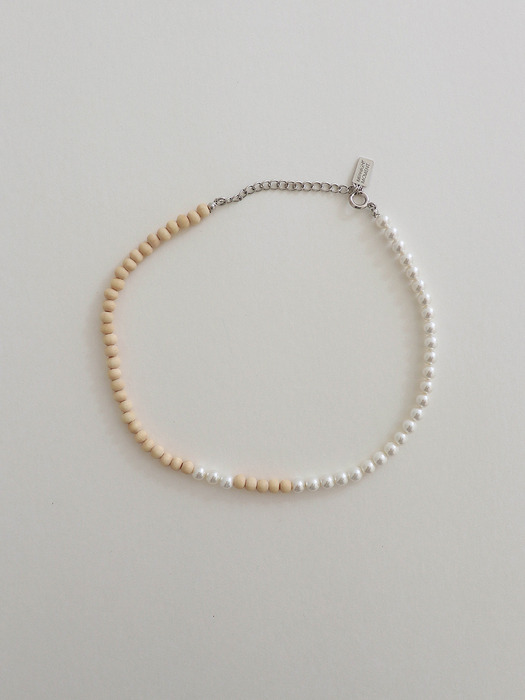 wood pearl necklace