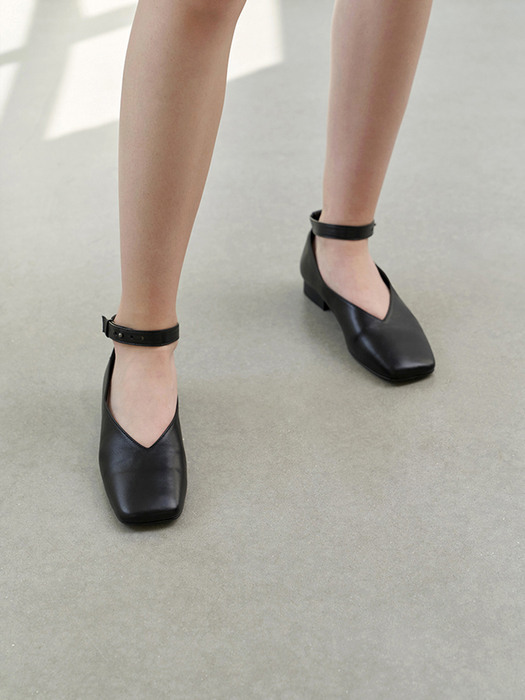 SQUARE TOE ANKLE STRAP LEATER FLASTS [BLACK]