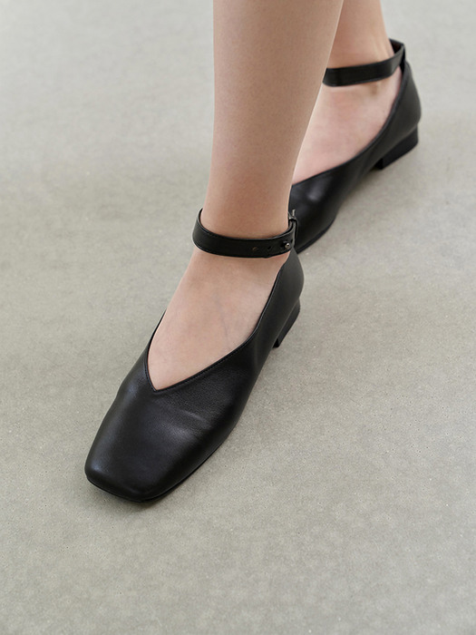 SQUARE TOE ANKLE STRAP LEATER FLASTS [BLACK]