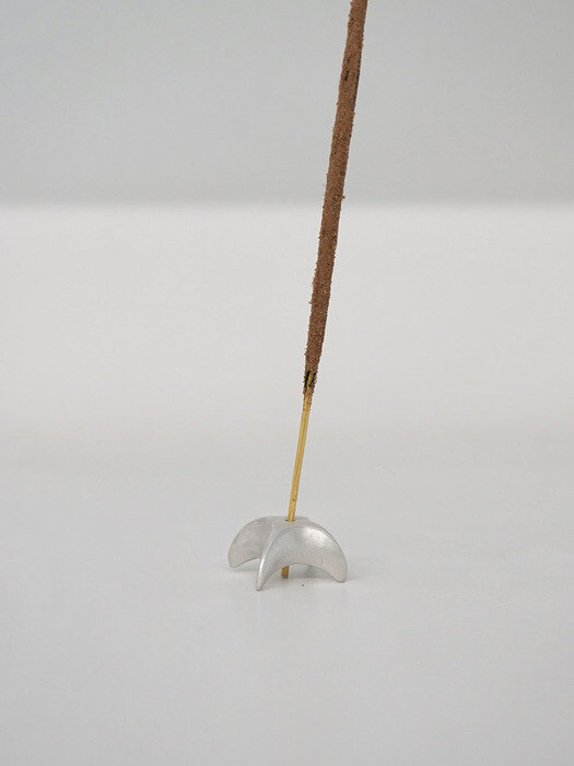 one pointed incense holder