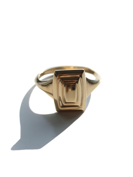 Layered Square Signet Ring (gold)