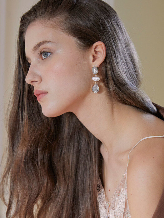 East Europe Vintage Lace Overlay Pearl Earrings