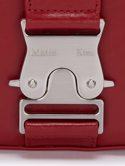 SQUARE MINI LEATHER BUCKLE BAG IN RED
