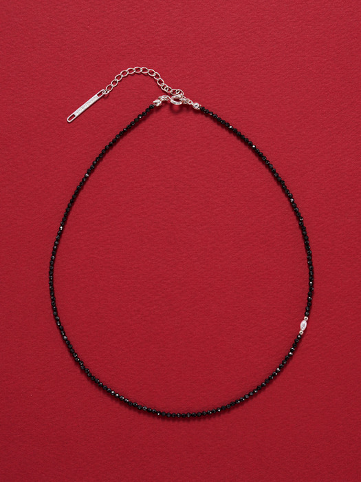 Black Swan Spinel Pearl Point Necklace