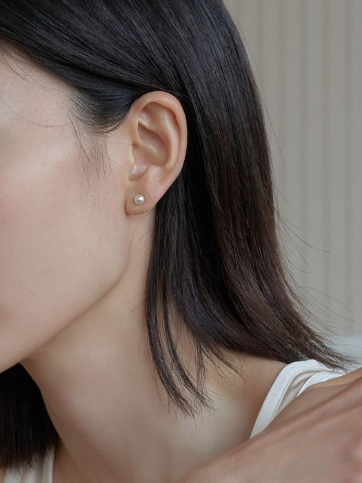 Basic Pearl Earring (3 Size)