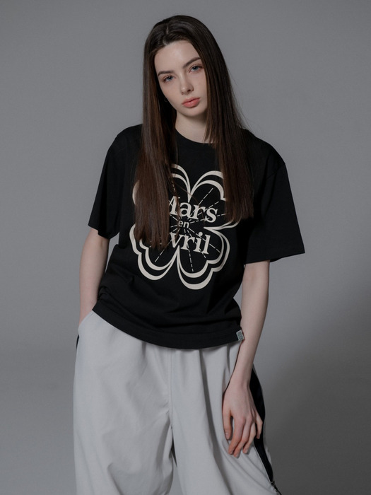 CLOVER TSHIRT_BLACK CREAM