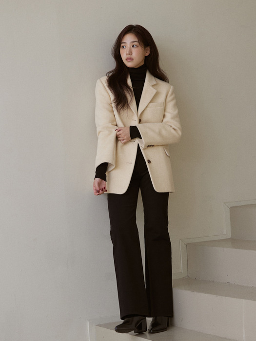 [단독]Aude Classic Jacket Butter