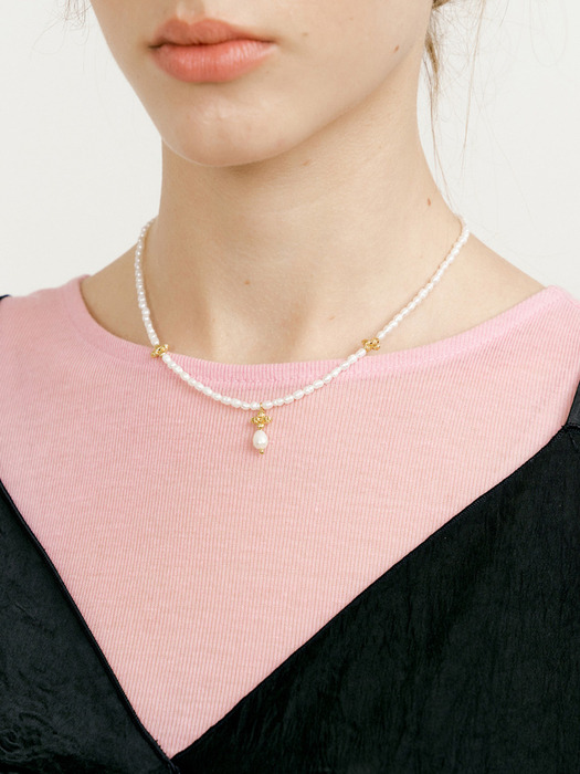 Clover pearl Necklace