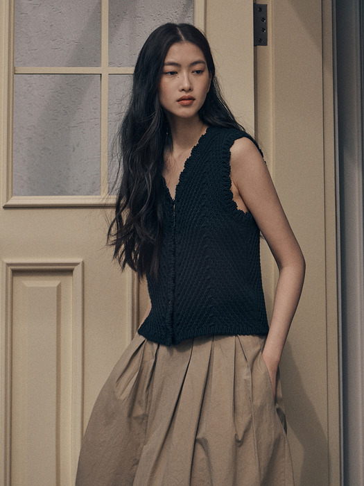 [강수PICK] PICOT PINTUCK FLARE SKIRT_BEIGE