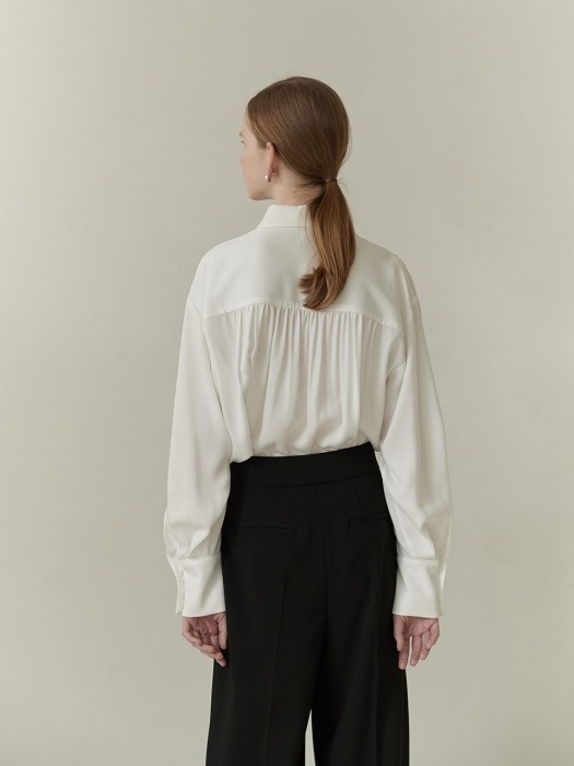 19SN shirring point blouse [WH]
