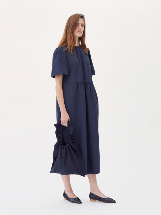 OVERSIZED GATHERED DRESS (NAVY)